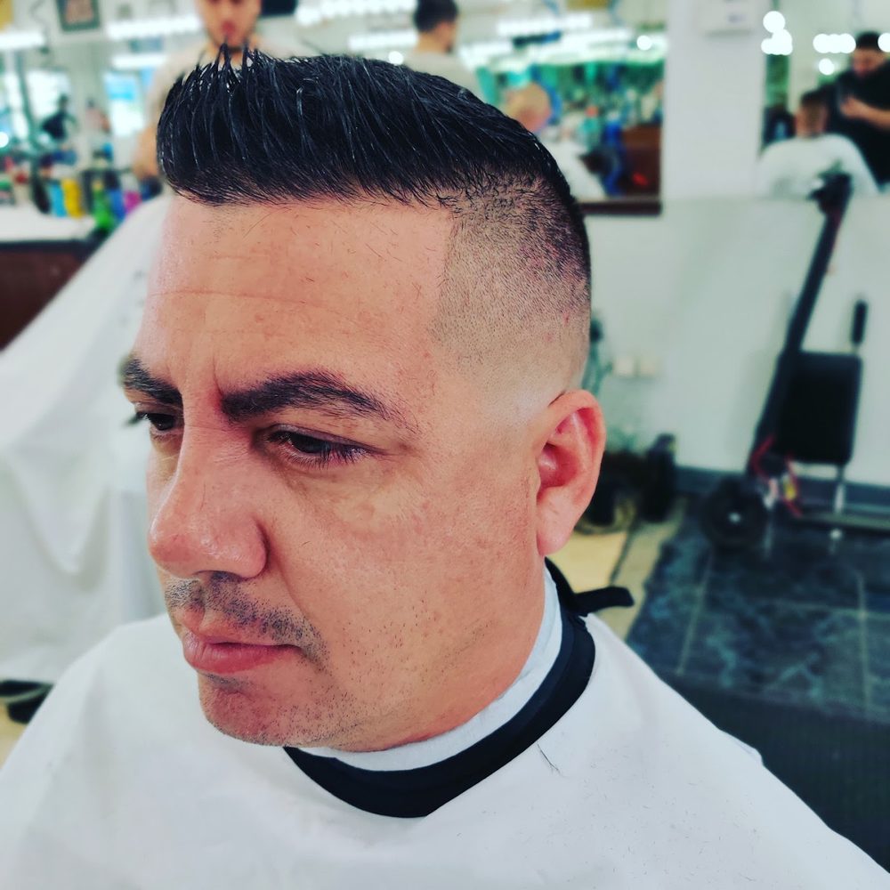 Fade bien marcado con perfilado limpio, Shave Barbershop Miami Beach