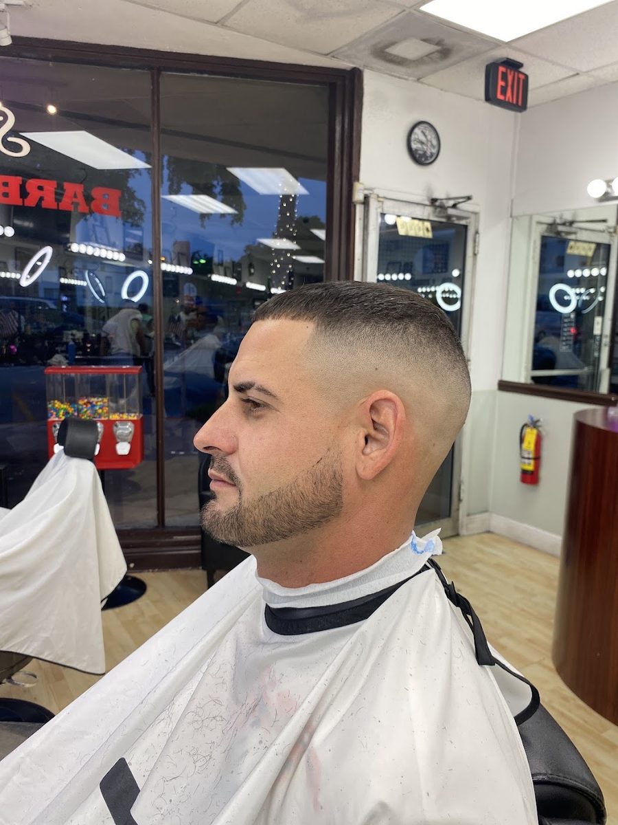 Skin fade limpio en la silla de Shave Barbershop Miami Beach